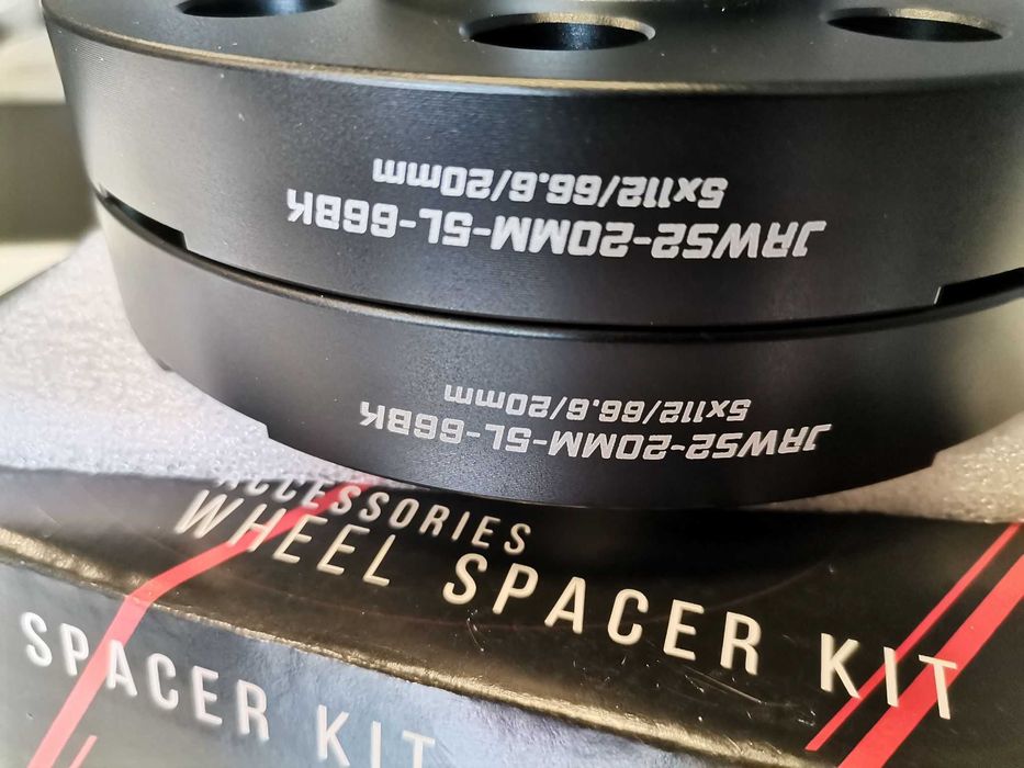 Дистанционни и преходни фланци за джанти Japan Racing