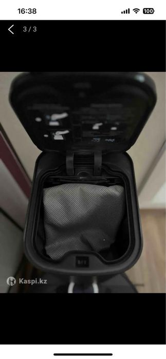 Робот пылесос Medeia