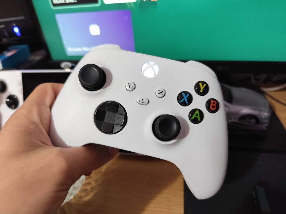 Xbox series S 512gb intretinut si nefolosit
