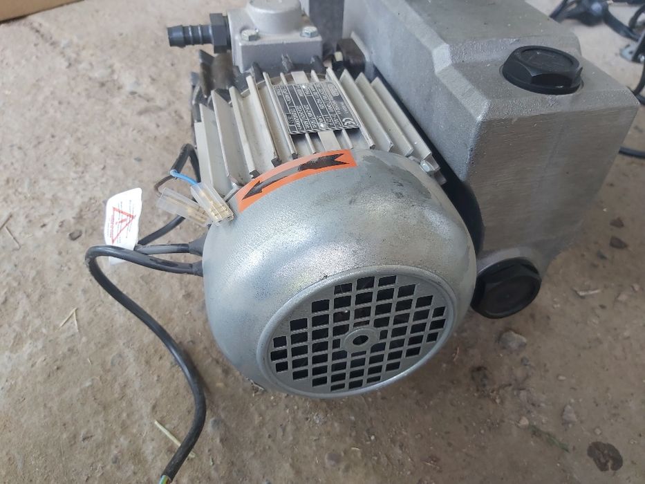 Продаётся мотор на 220