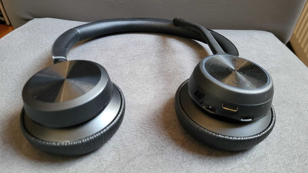 Casca Plantronics Voyager 4320 UC, USB-C fuctionale, Negru