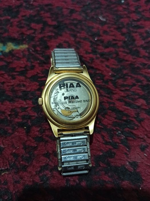 Swiss Piaa mehanika qol soati retro