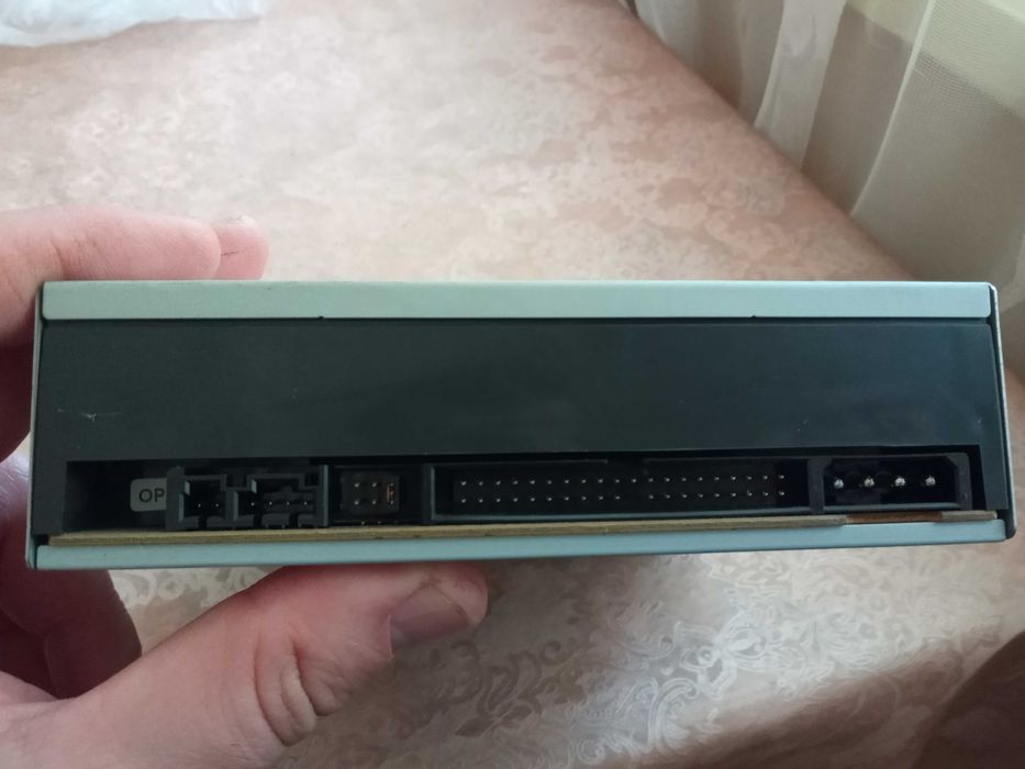 DVD записвачки IDE