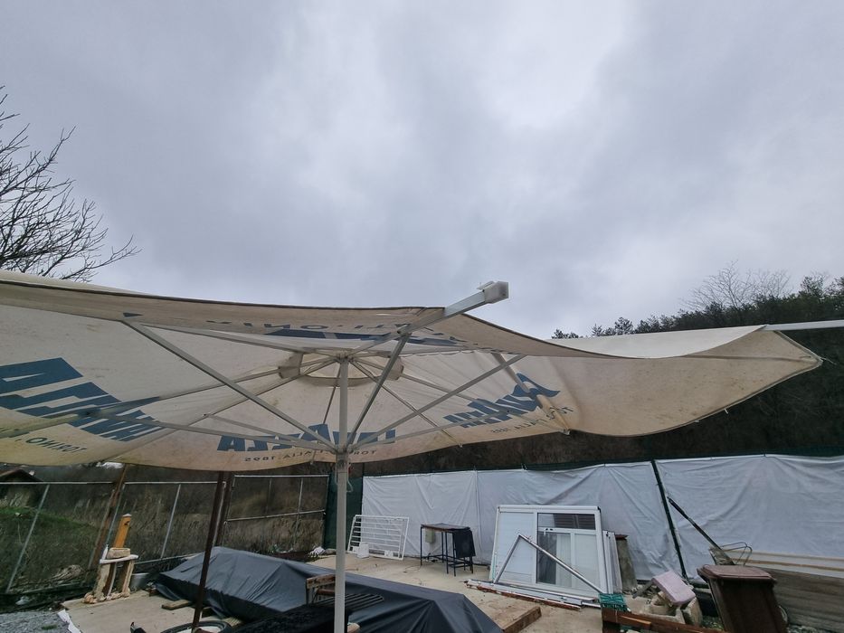 Продавам чадър 3 на 3 метра