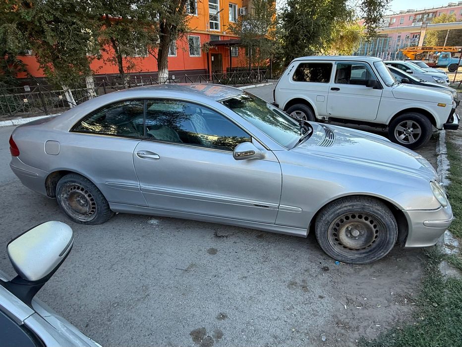 Продам машину. CLK 240.