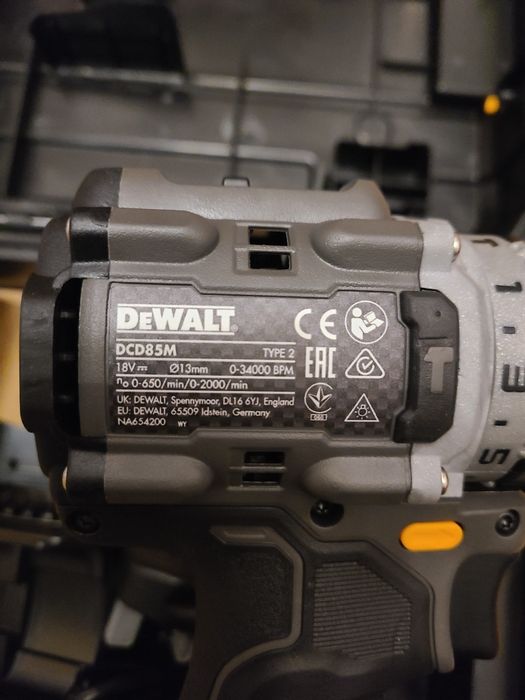 Autofiletanta DeWalt McLaren DCD85M , Baterie 5AH , Incarcator si Vali