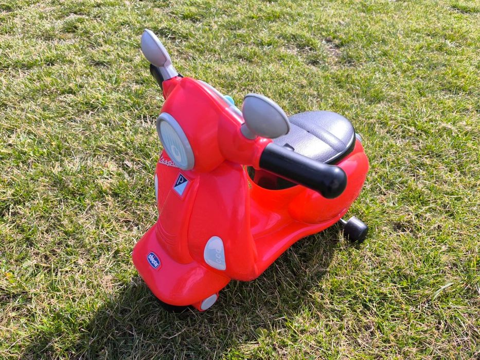 Scuter pentru copii Vespa Primavera 12m+, Chicco, 556x504mm