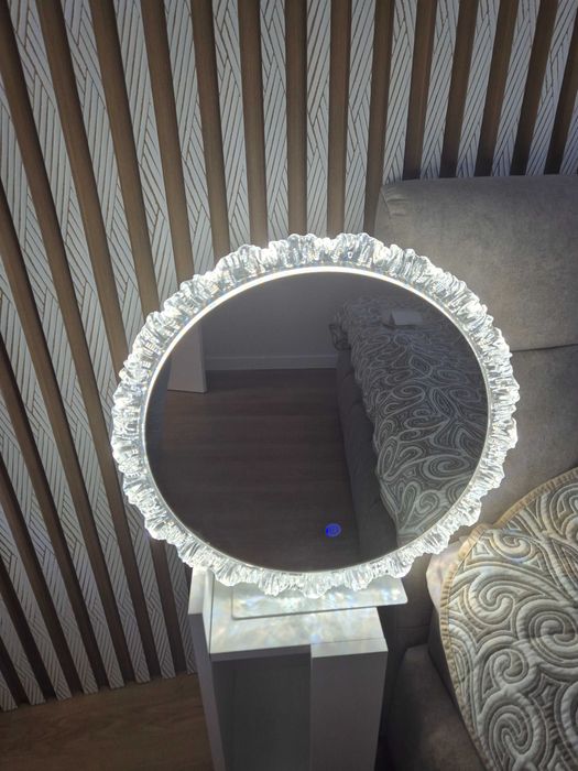 Кръгло LED огледало за тоалетка