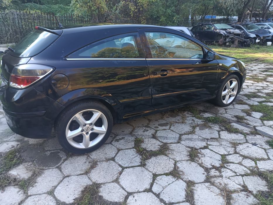 Опел Астра Х ГТЦ Z17DTR (НА ЧАСТИ)