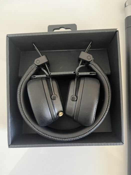 Продам наушники MARSHALL MAJOR IV