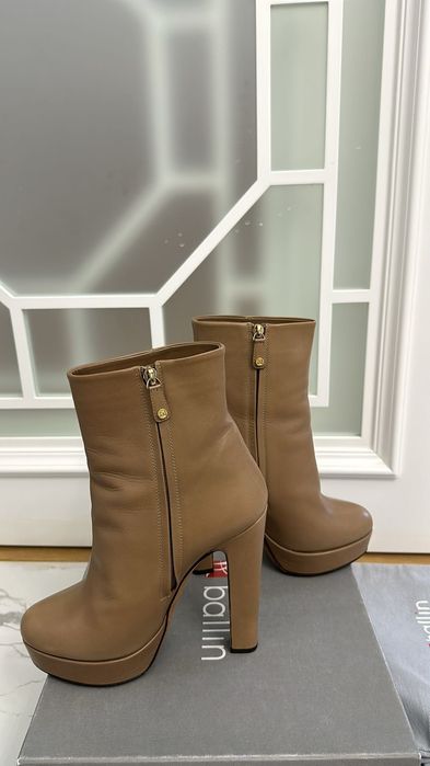 Сапоги кожанные 39 размер, оригинал Ballin.