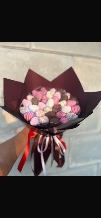 Клубника в шоколаде Алматы