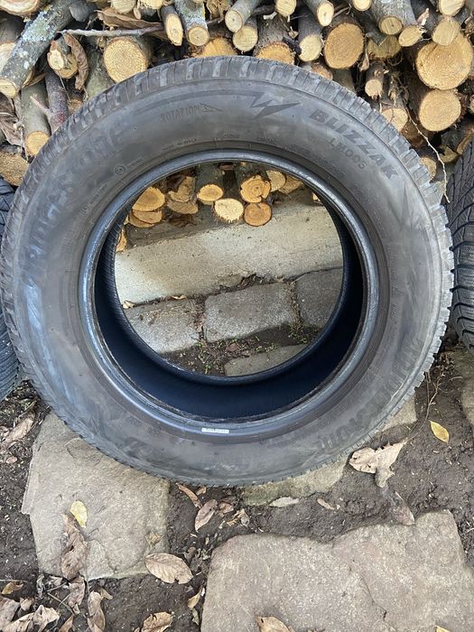 215 60 16 4 бр Bridgestone Blizzak LM005 5.5 мм 30/2020