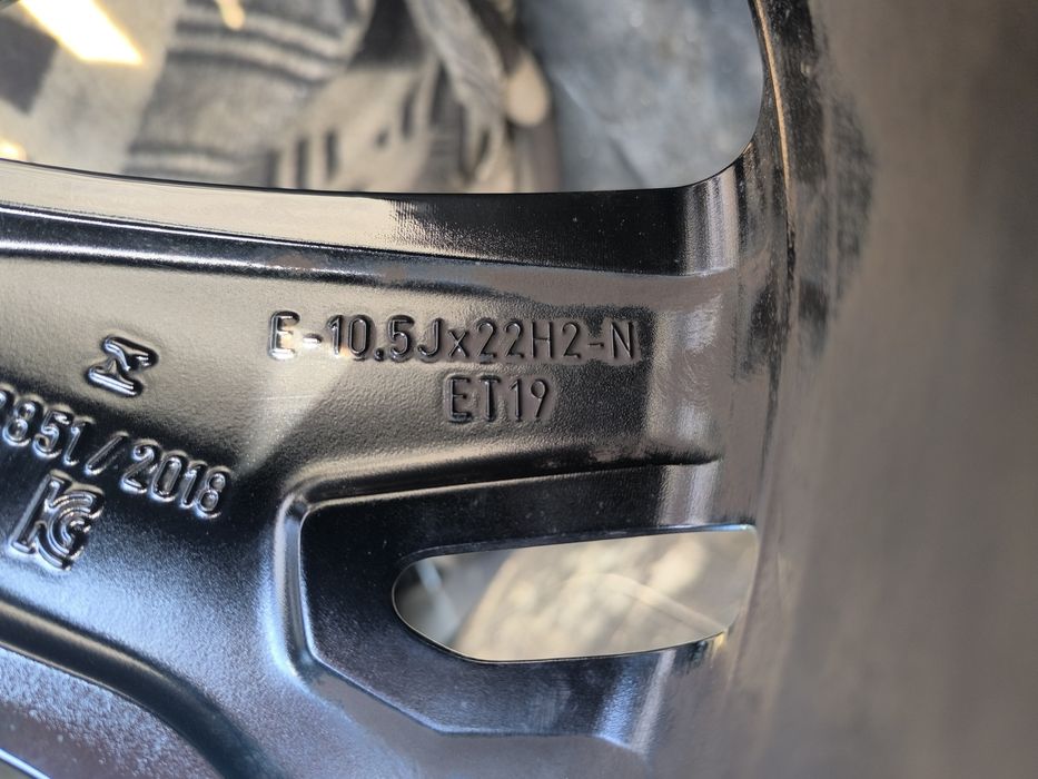 22 цола джанти със зимни гуми за AUDI RS6 C8 и RS7 C8