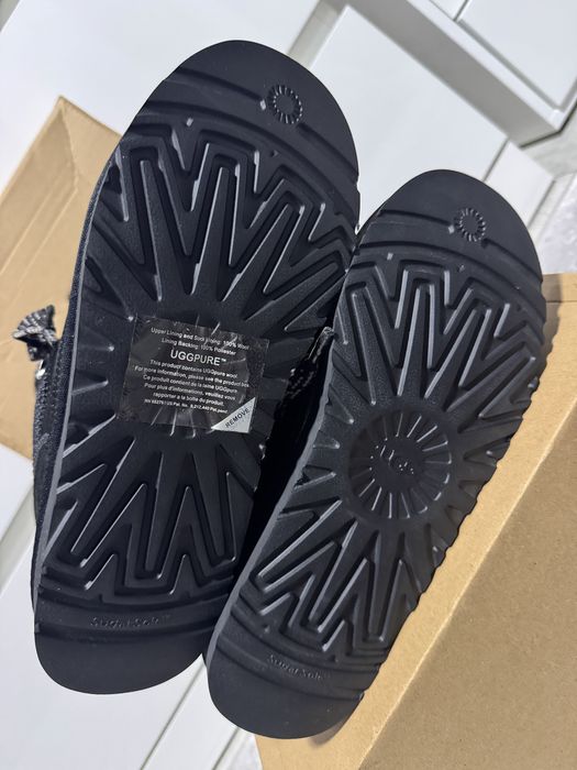 UGG Lowmel Black Sneakers