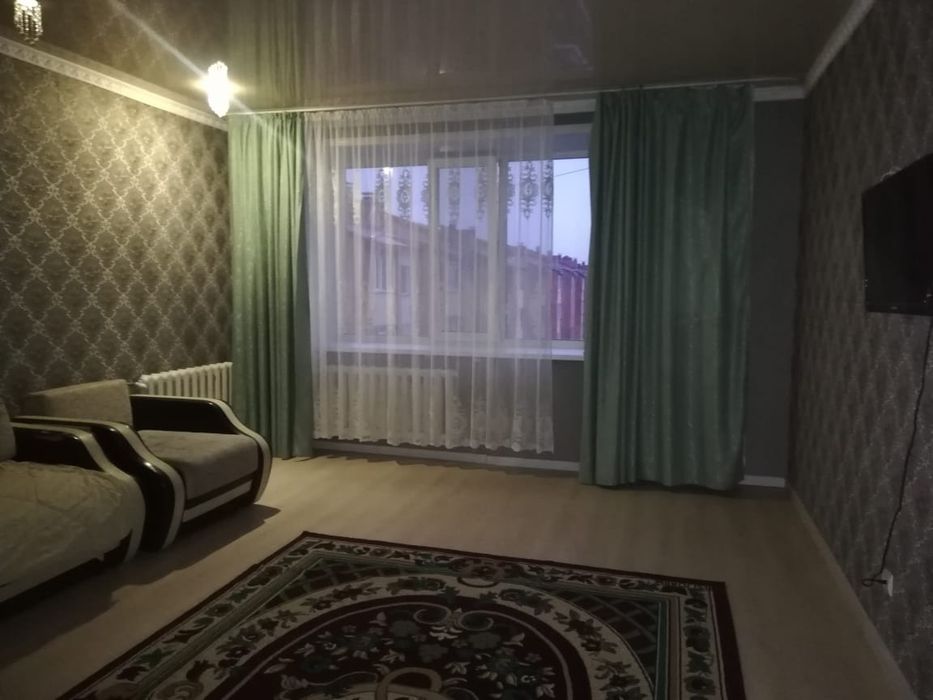Сдам 3 КВ р- он Бензострой , можно парням 230 тыс ком услуги внутри
