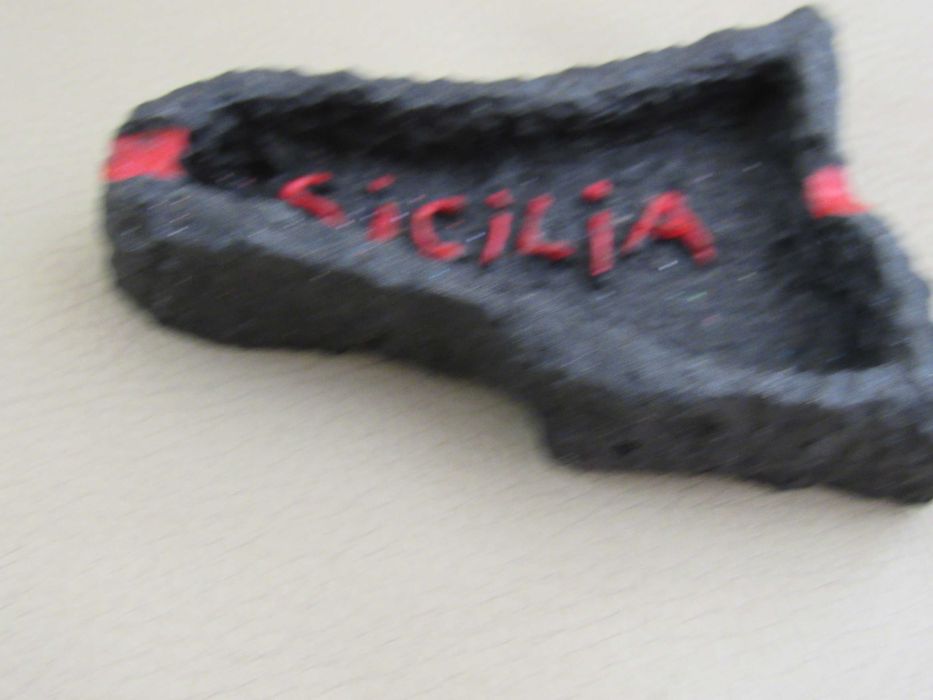 Пепелник от лава от вулкана Етна, Сицилия, Италия