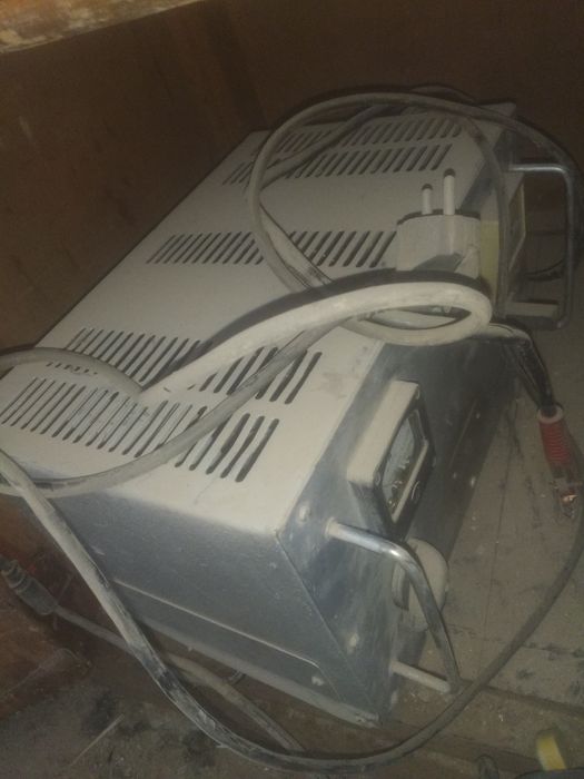 Zudlik bilan sotaman Akumlyator zaryad qiladigan