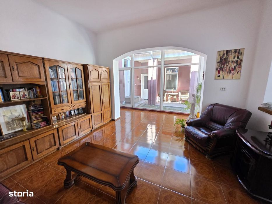 De inchiriat casa spatioasa in zona Blascovici - 1291