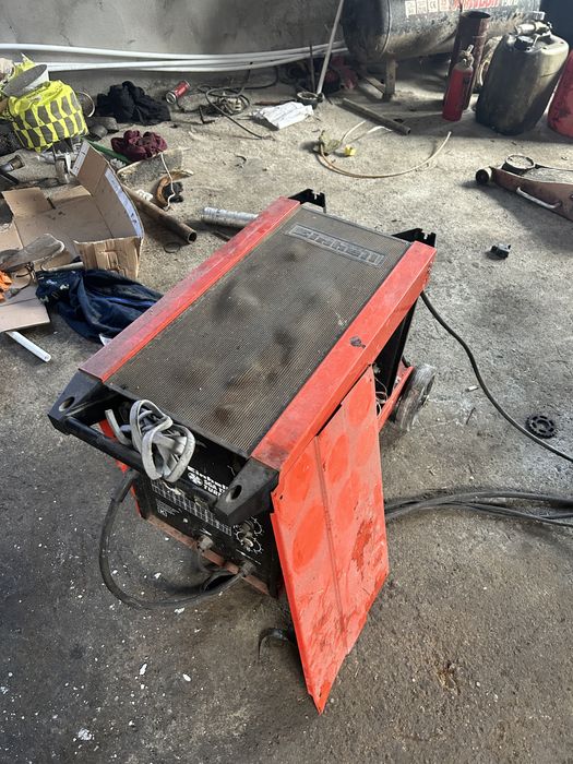 Aparat de sudura cu sarma si co2  sau schimb cu mono fazat