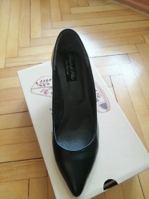 Pantofi cu toc dama