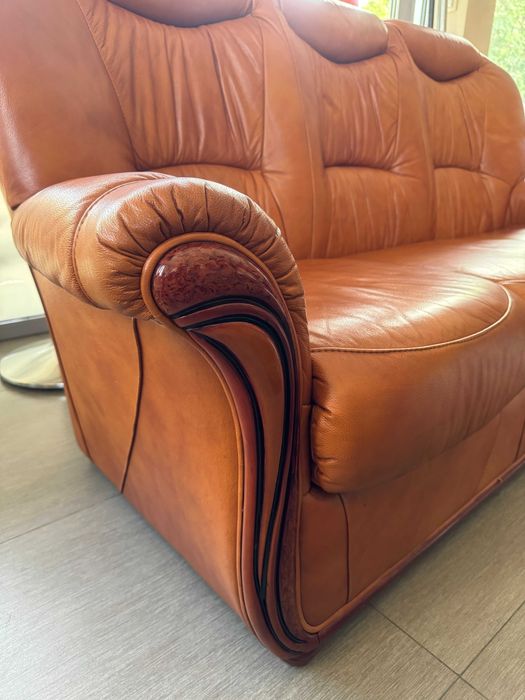 Винтидж кожен диван /триместен от естествена кожа/