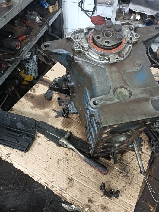 Продам ГБЦ ваз-2106 и блок