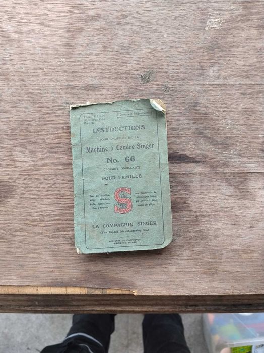 Vând mașină de cusut Sincer anul feb. 1925