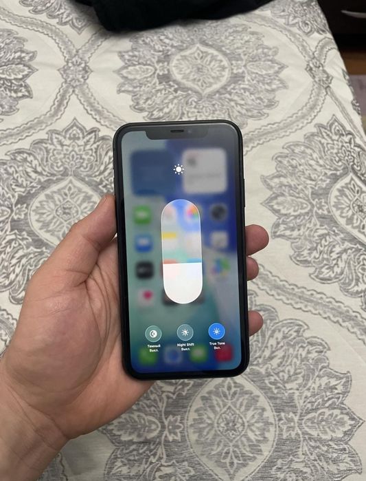 Айфон 11 память 128 Ёмкость 79