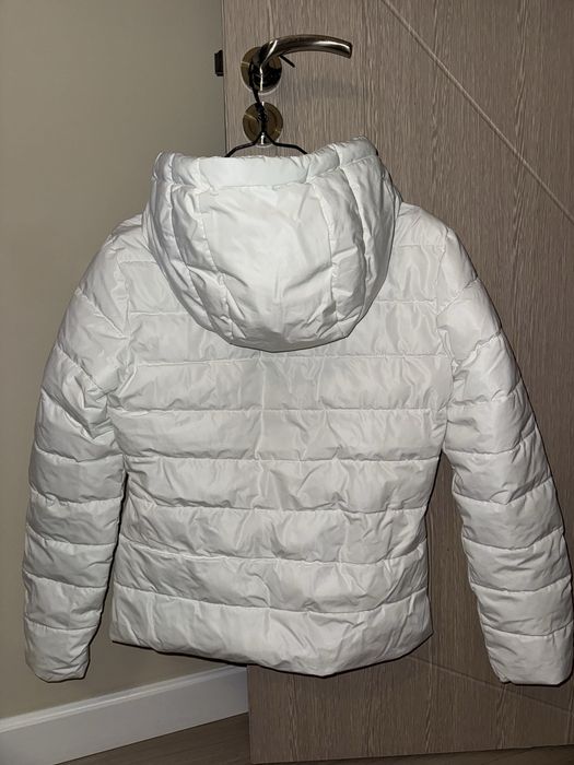 Дамско зимно яке бяло