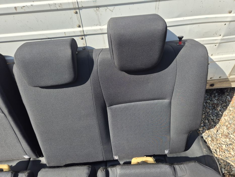 Banchete Spate Toyota Yaris 3 Hybrid  2013-2019