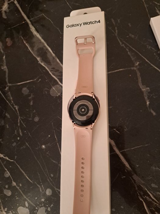 Продам часы в хорошем состоянии