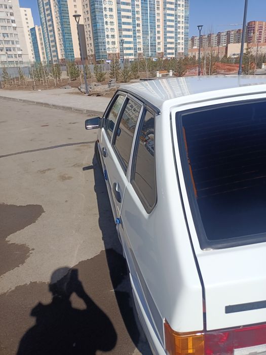 Автомашина ваз 2114