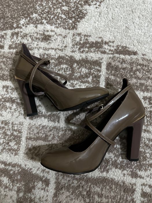 Кожаные туфли- Basconi