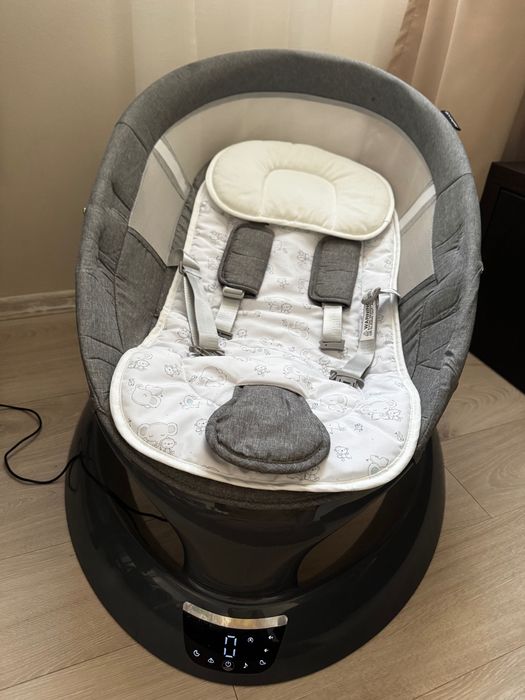 Vând leagăn electric nou născut și cadou perna ergonomica