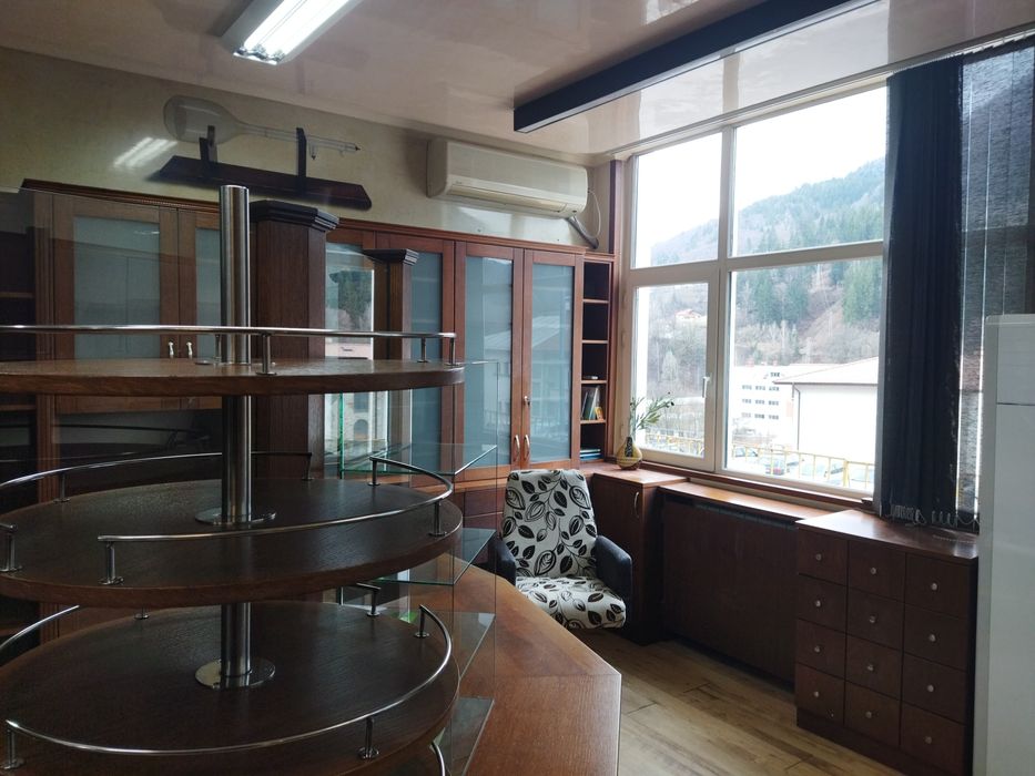 Продава се Магазин в Смолян, Стар център - 87 кв.м за 978 €/кв.м - Снимка #4