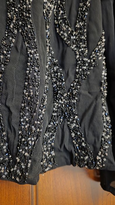 Блузка с бисером. Черная