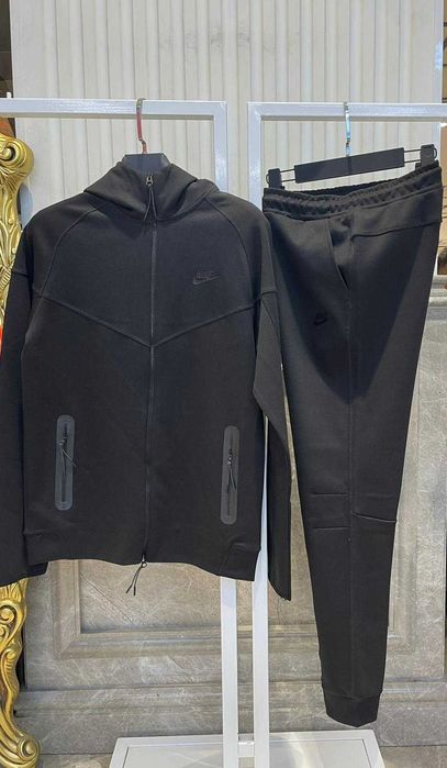 Compleuri Nike Tech Fleece Full