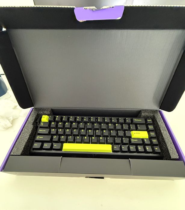 Tastatura Magnetică Furycube