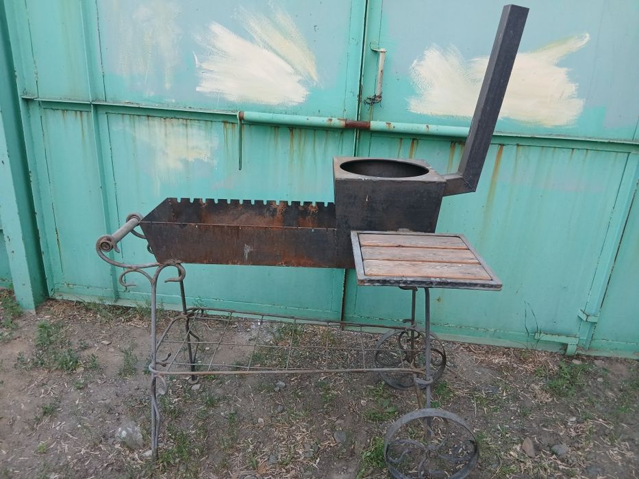 Продам мангал с под казаником
