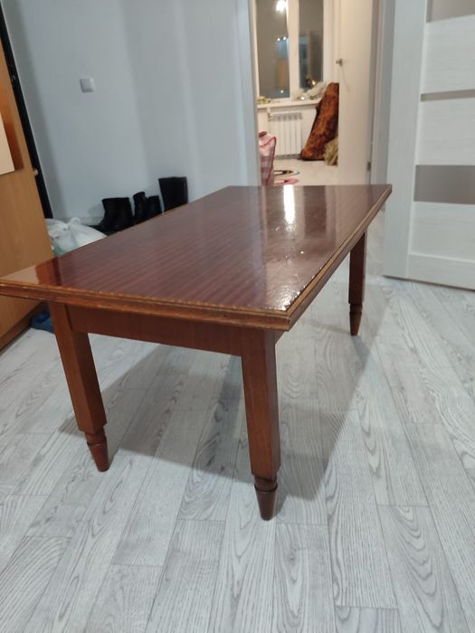 Продам журнальный столик