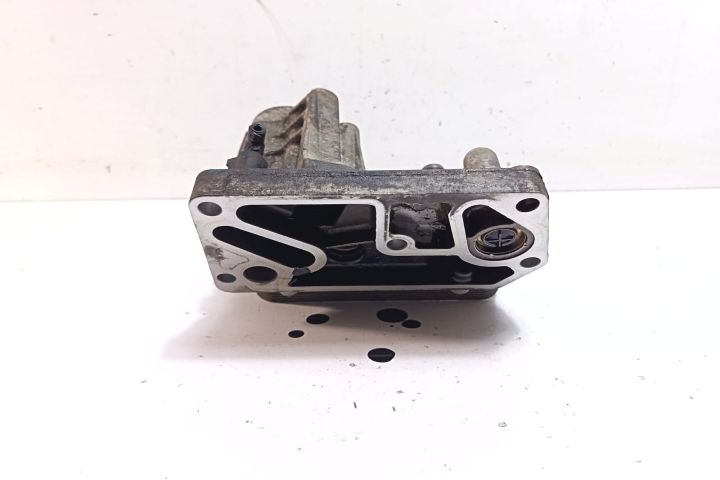 Carcasa filtru ulei cu termoflot 070115389E Volkswagen VW Touareg gen