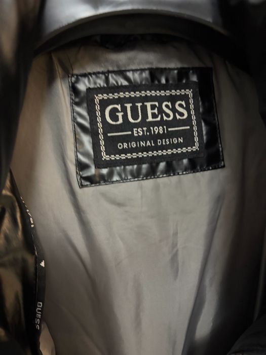 Geacă Guess iarnă