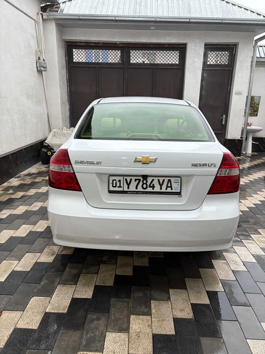 Продаю свою Nexia 3