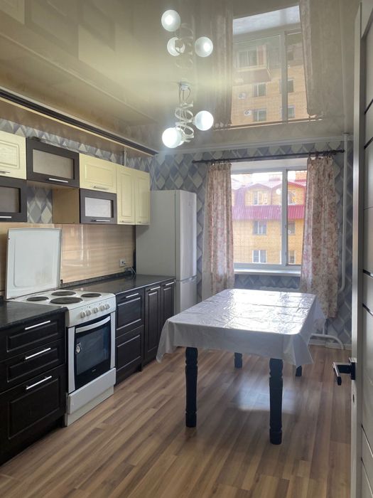 Кухонный гарнитур, плита hansa