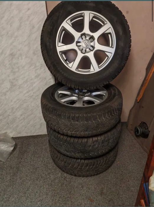 AUDI Q5 17 цола перфектни