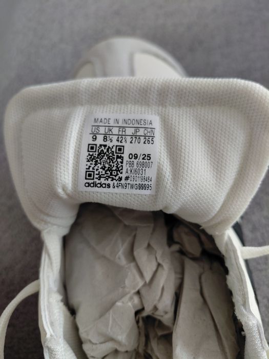 Маратонки ADIDAS