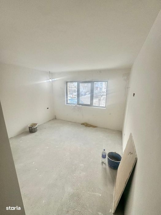 Apartament 4 camere de vânzare – Bd. București