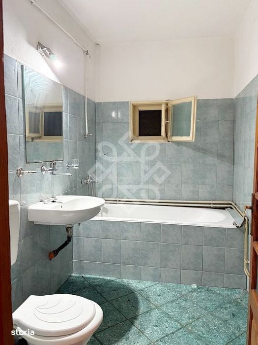 Casa si spatiu de productie in Iosia, teren 839 mp