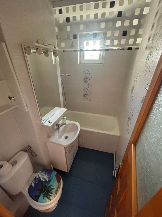 Vand apartament 4 camere